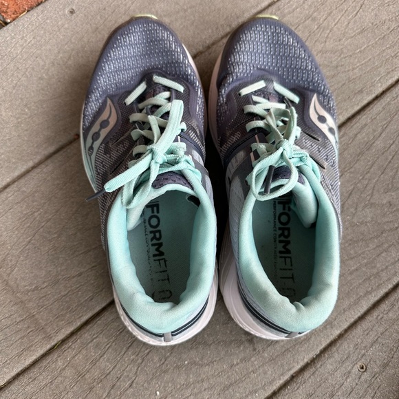 EUC Saucony running shoes - Picture 7 of 8